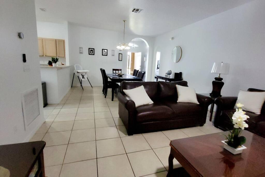 Beautiful, Home In A Gated Community Kissimmee Bagian luar foto